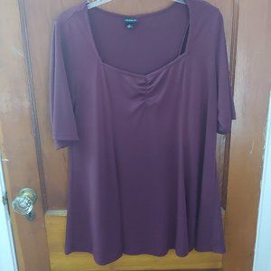 sweetheart neck, short sleeve shirt